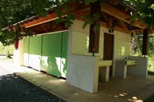 Sanitair Camping Domaine Lacanal