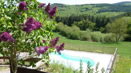 Pool "with a view" on the small camping Domaine Lacanal France